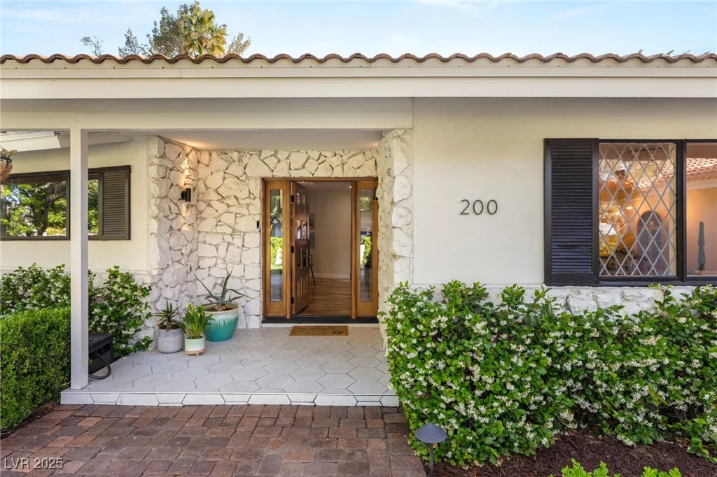 200 STONEWOOD, Las Vegas, NV 89107