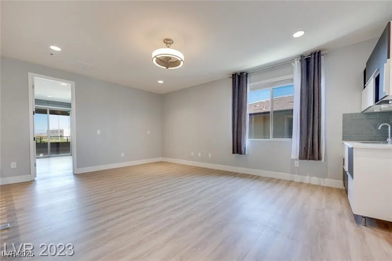10342 Kesington, Las Vegas, NV 89135