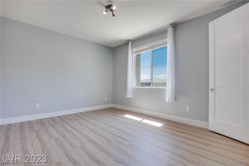 10342 Kesington, Las Vegas, NV 89135