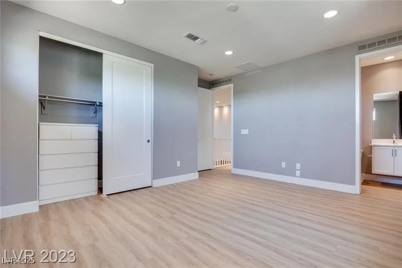10342 Kesington, Las Vegas, NV 89135