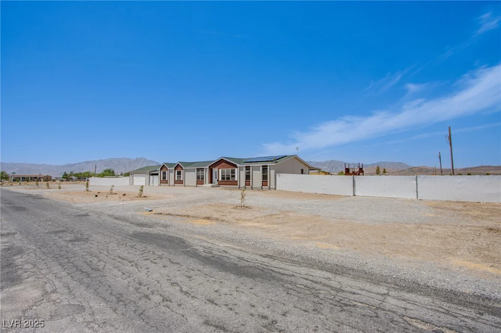 1360 Bannavitch, Pahrump, NV 89048