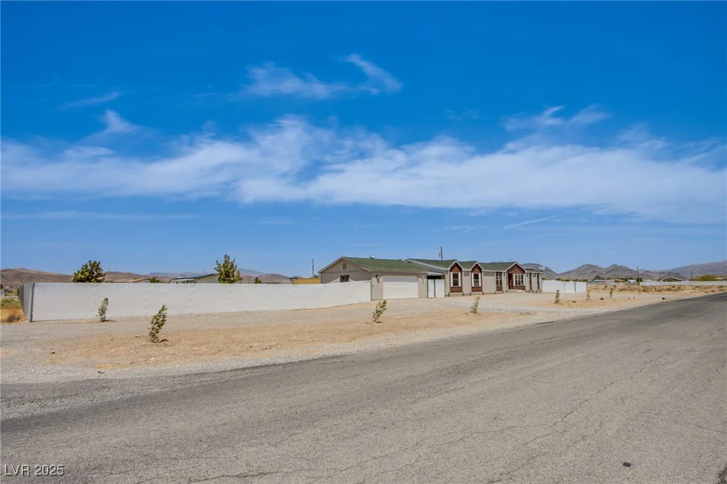 1360 Bannavitch, Pahrump, NV 89048