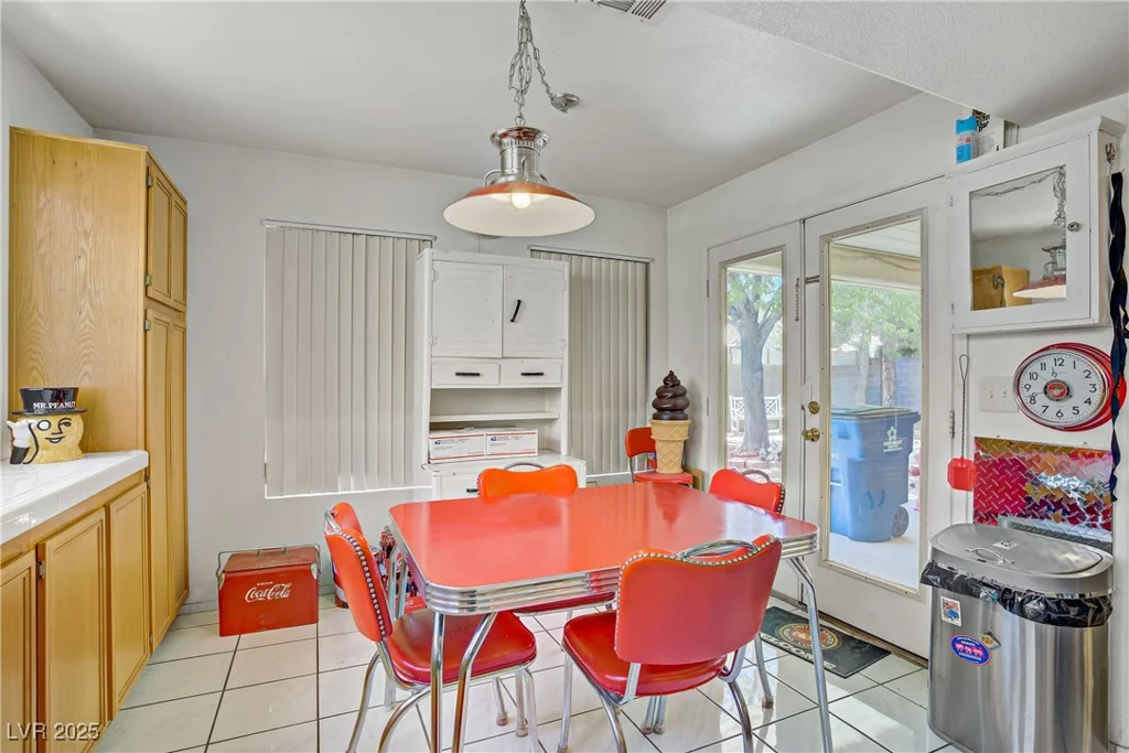 4709 Sophia, North Las Vegas, NV 89032