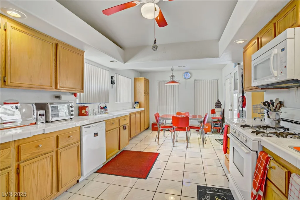 4709 Sophia, North Las Vegas, NV 89032