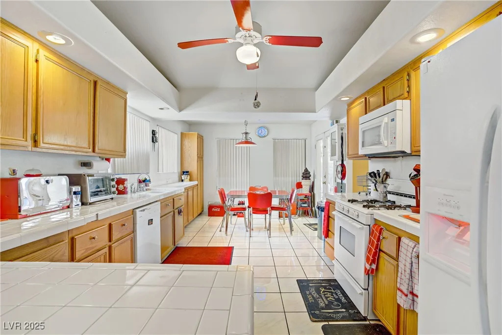 4709 Sophia, North Las Vegas, NV 89032