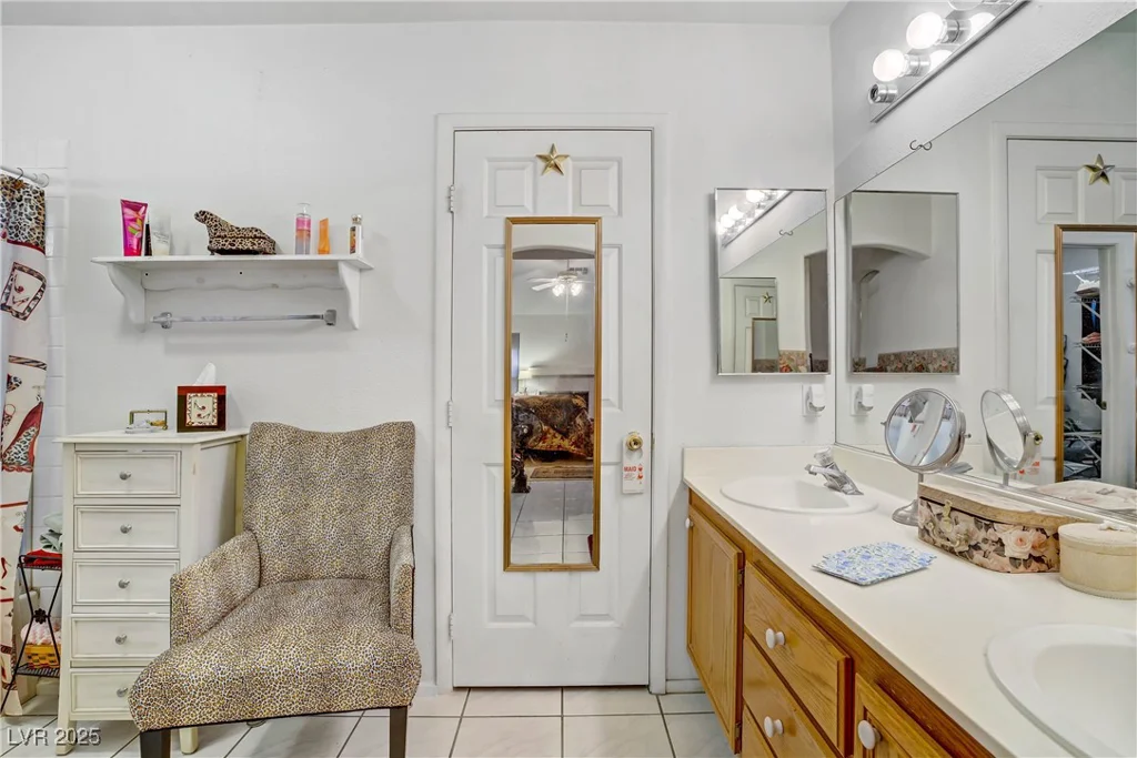 4709 Sophia, North Las Vegas, NV 89032