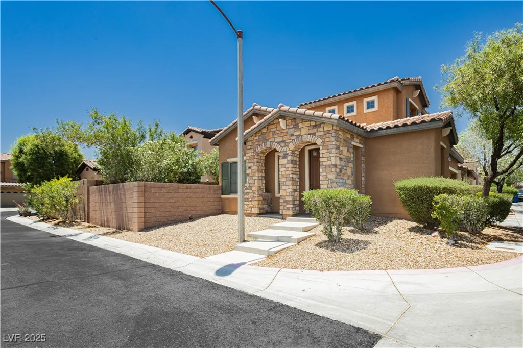 8107 Diamond Gorge, Las Vegas, NV 89178