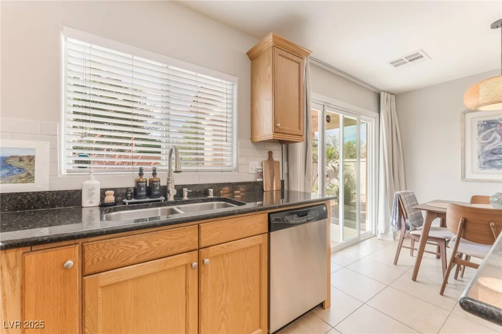 4923 Scholl Canyon, Las Vegas, NV 89131