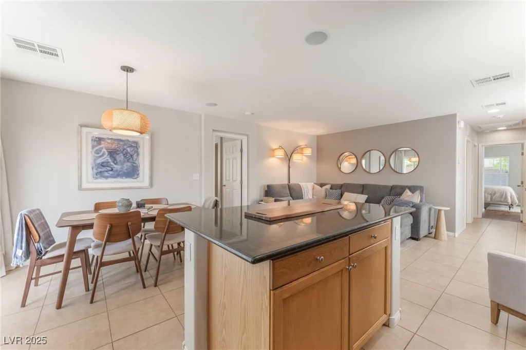 4923 Scholl Canyon, Las Vegas, NV 89131