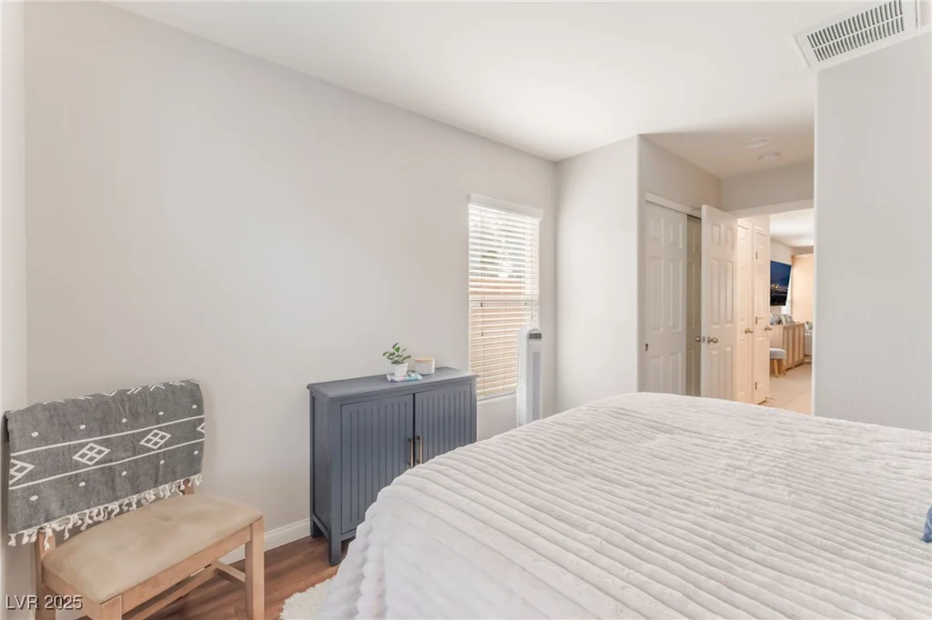 4923 Scholl Canyon, Las Vegas, NV 89131