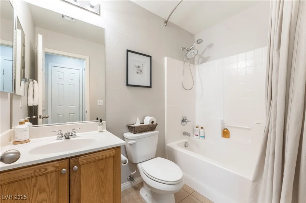 4923 Scholl Canyon, Las Vegas, NV 89131
