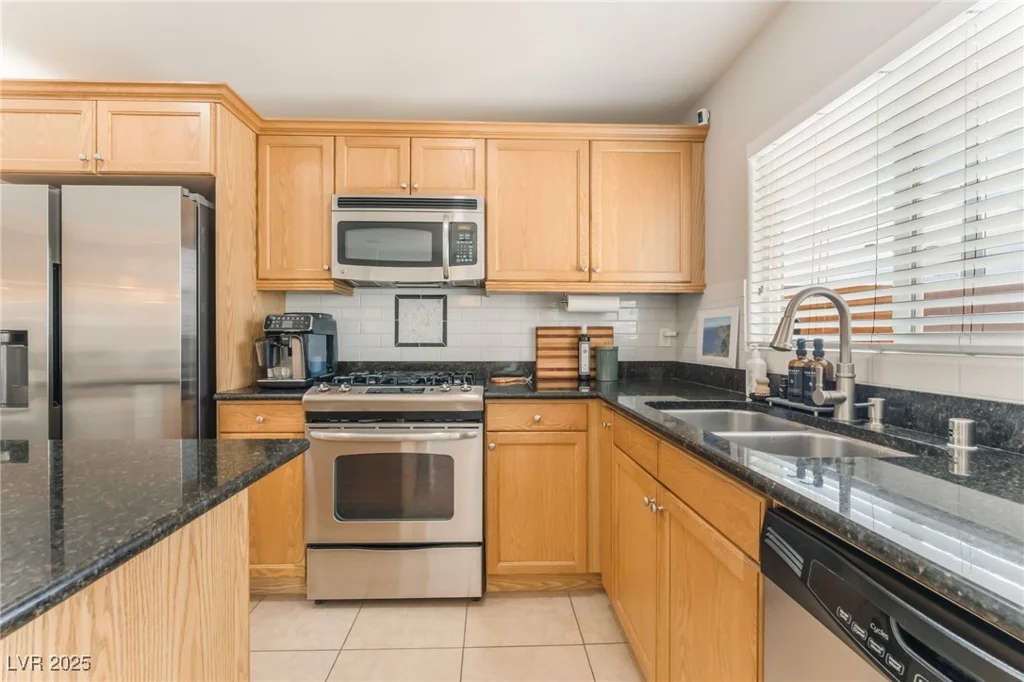 4923 Scholl Canyon, Las Vegas, NV 89131