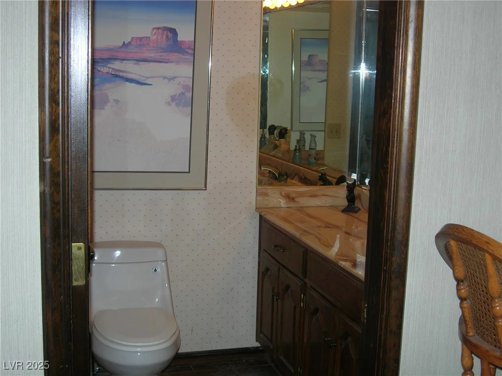 6325 Burgundy, Las Vegas, NV 89107