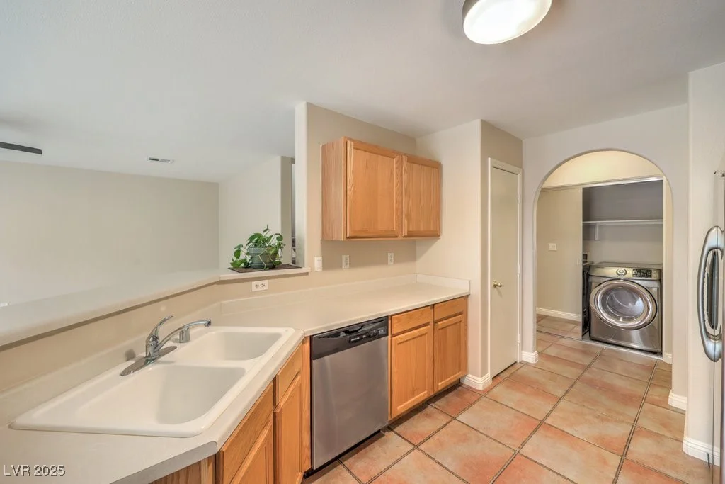 9626 Grapeland, Las Vegas, NV 89148