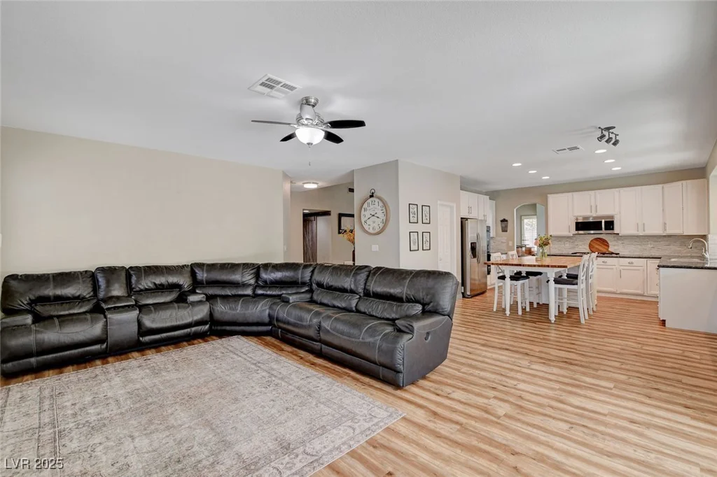 2073 Sapphire Valley, Henderson, NV 89074