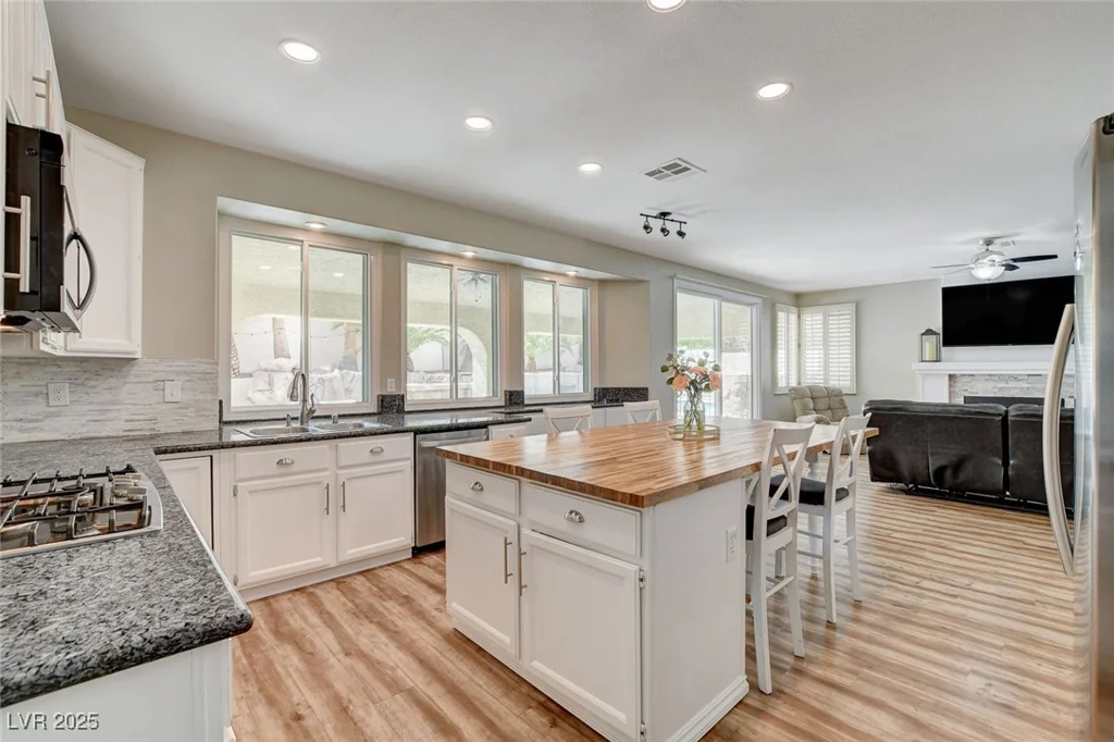 2073 Sapphire Valley, Henderson, NV 89074