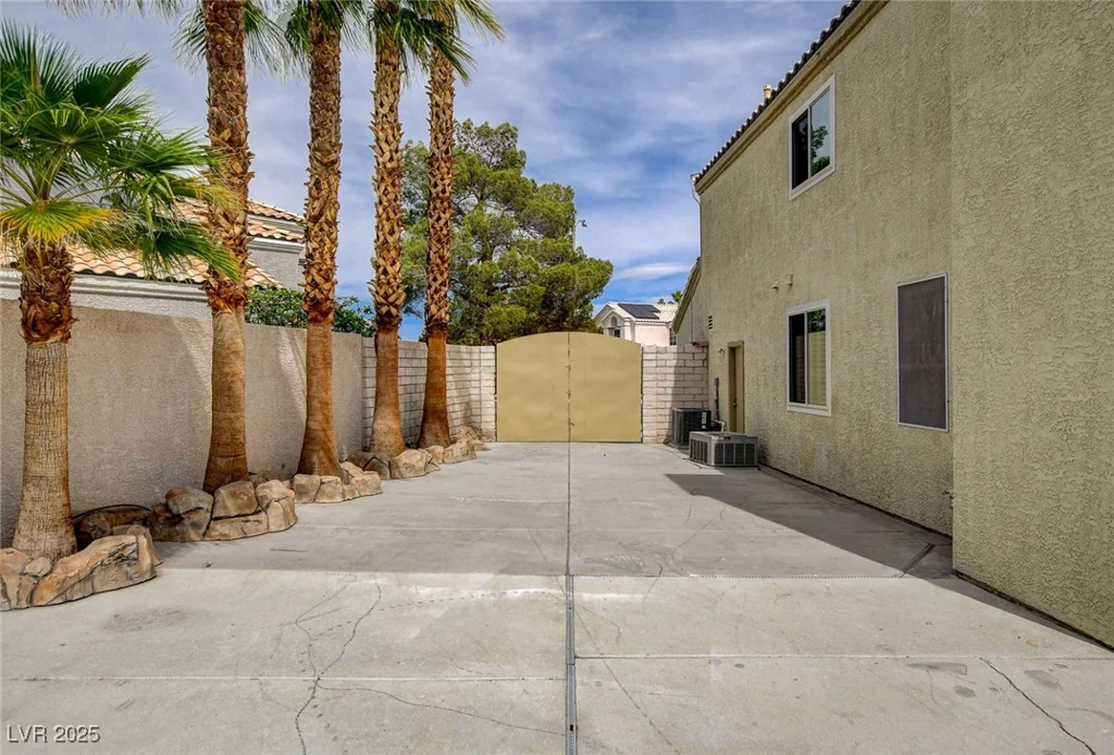 2073 Sapphire Valley, Henderson, NV 89074