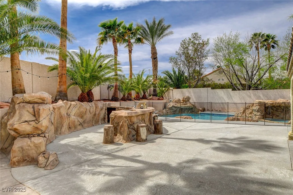 2073 Sapphire Valley, Henderson, NV 89074
