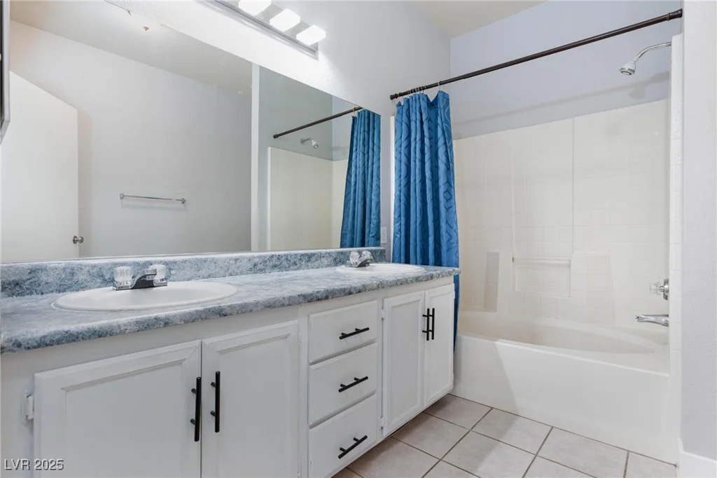 4820 Grey Wolf, Las Vegas, NV 89149