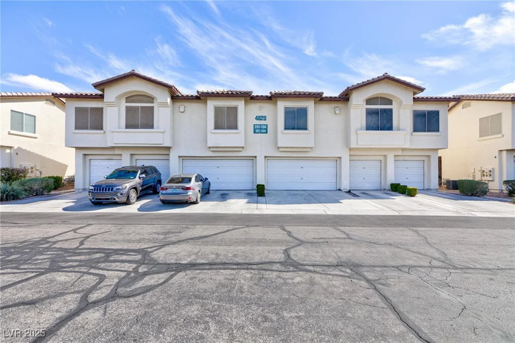 4820 Grey Wolf, Las Vegas, NV 89149