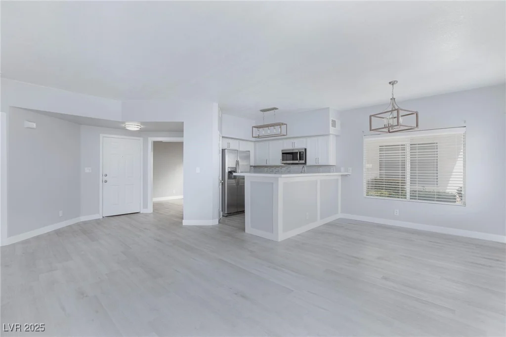 4820 Grey Wolf, Las Vegas, NV 89149