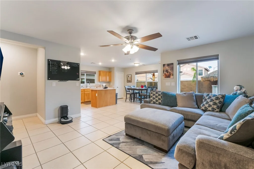 2064 Spiers, Las Vegas, NV 89183