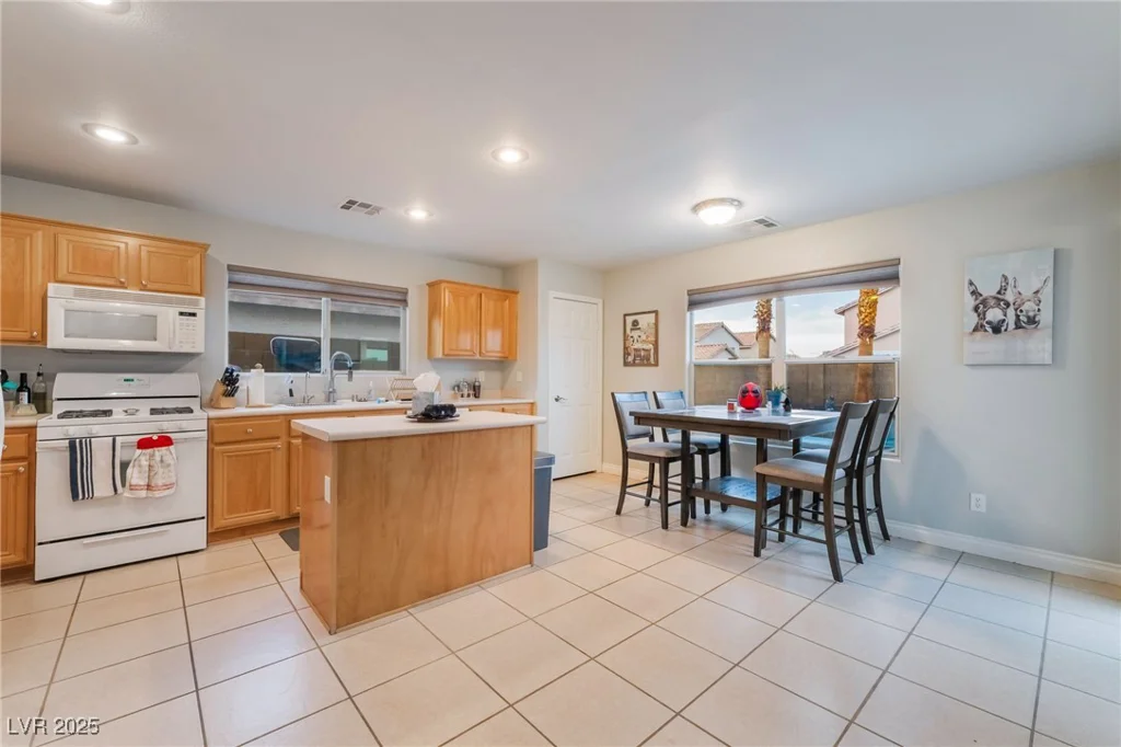 2064 Spiers, Las Vegas, NV 89183