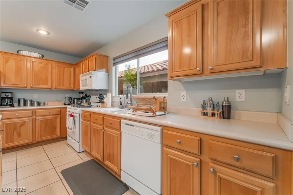 2064 Spiers, Las Vegas, NV 89183