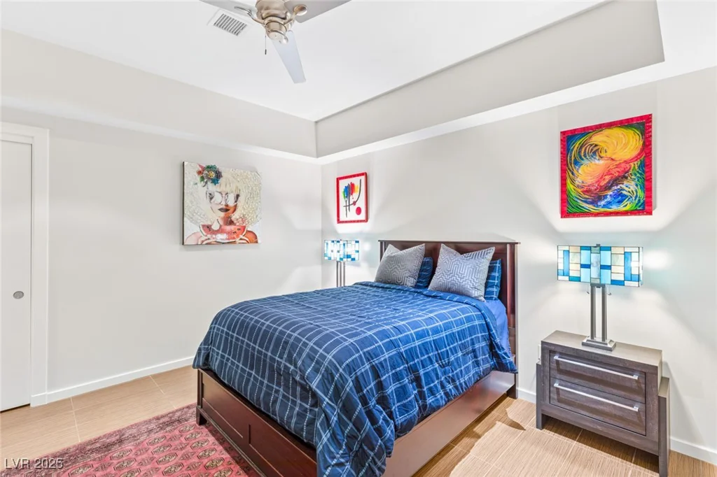 4471 DEAN MARTIN, Las Vegas, NV 89103