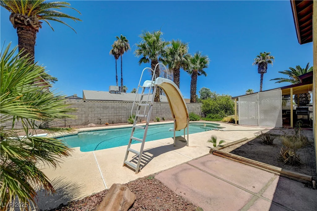 4280 Cicada, Las Vegas, NV 89121