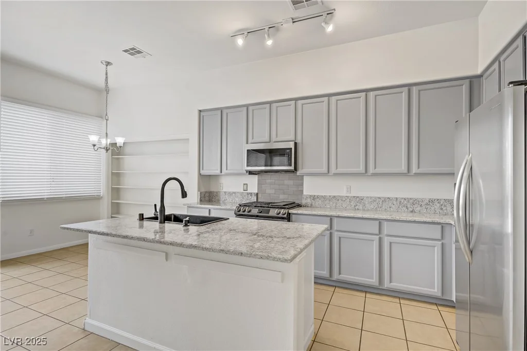 1920 Trail Peak, Las Vegas, NV 89134