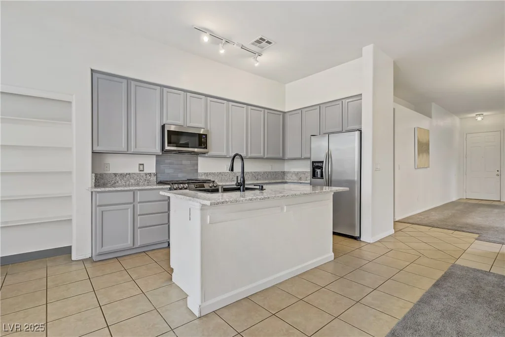 1920 Trail Peak, Las Vegas, NV 89134