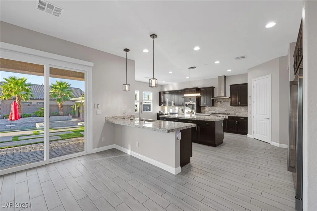 274 Chartan, Las Vegas, NV 89183