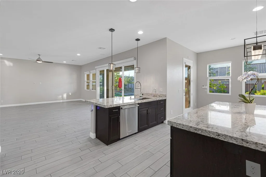 274 Chartan, Las Vegas, NV 89183