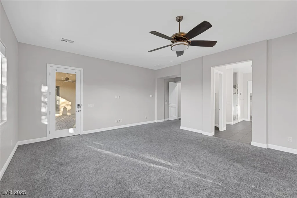 274 Chartan, Las Vegas, NV 89183