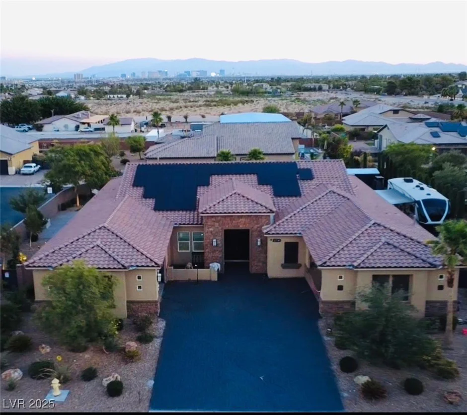274 Chartan, Las Vegas, NV 89183