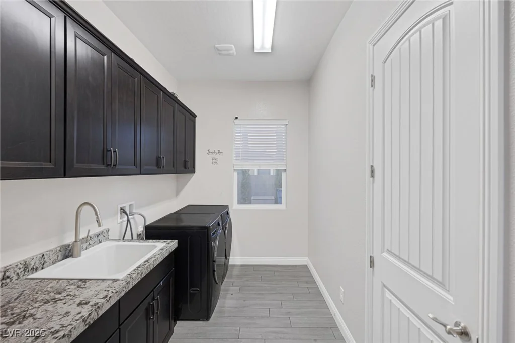 274 Chartan, Las Vegas, NV 89183