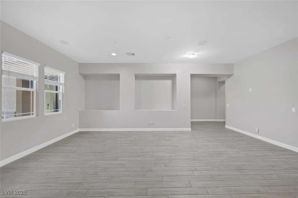 274 Chartan, Las Vegas, NV 89183