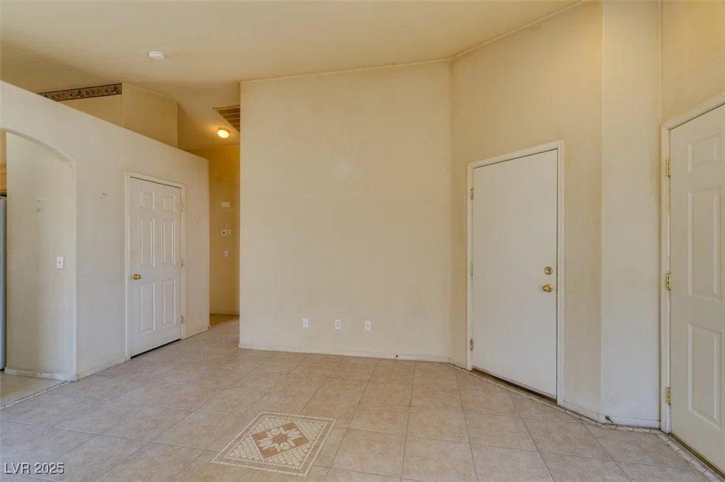 9017 Iron Hitch, Las Vegas, NV 89143