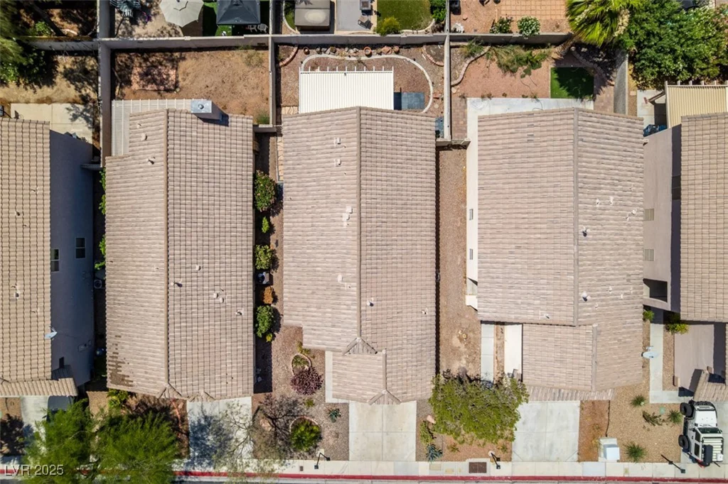 9017 Iron Hitch, Las Vegas, NV 89143