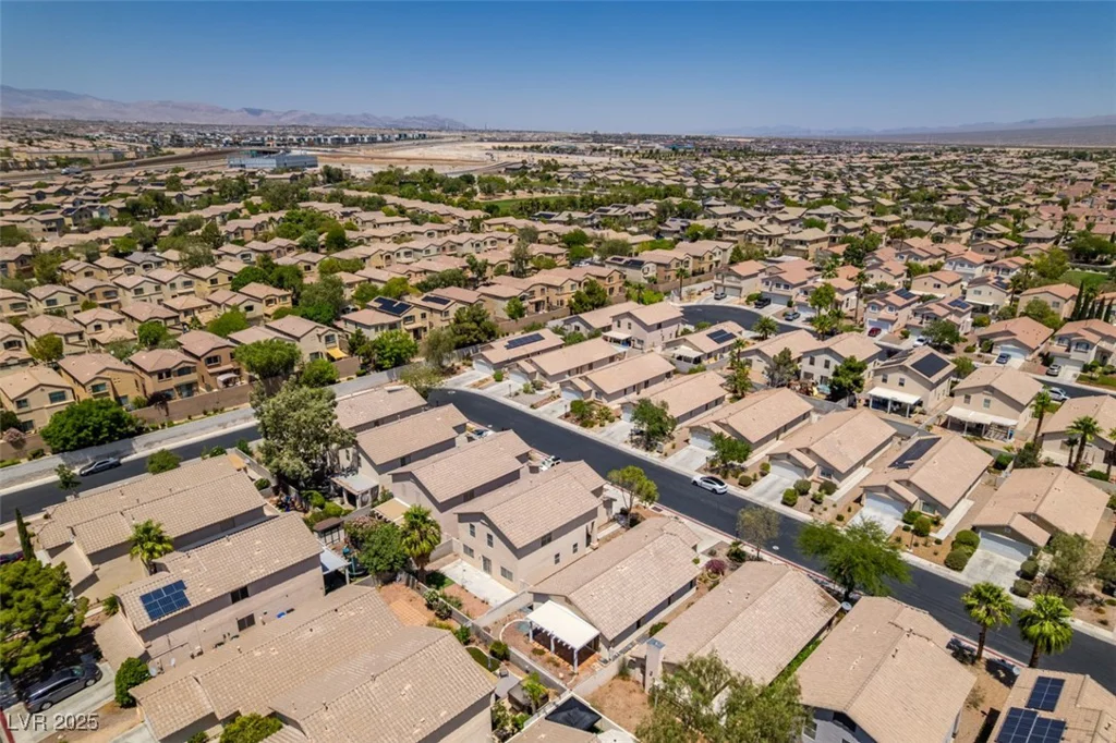 9017 Iron Hitch, Las Vegas, NV 89143
