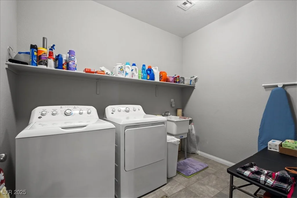 3708 Fuselier, North Las Vegas, NV 89032