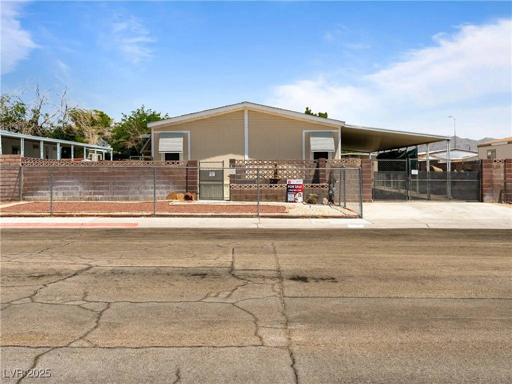 6436 Hartman, Las Vegas, NV 89108