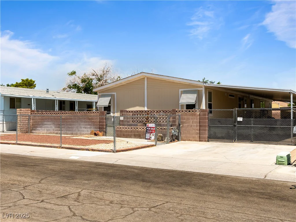 6436 Hartman, Las Vegas, NV 89108