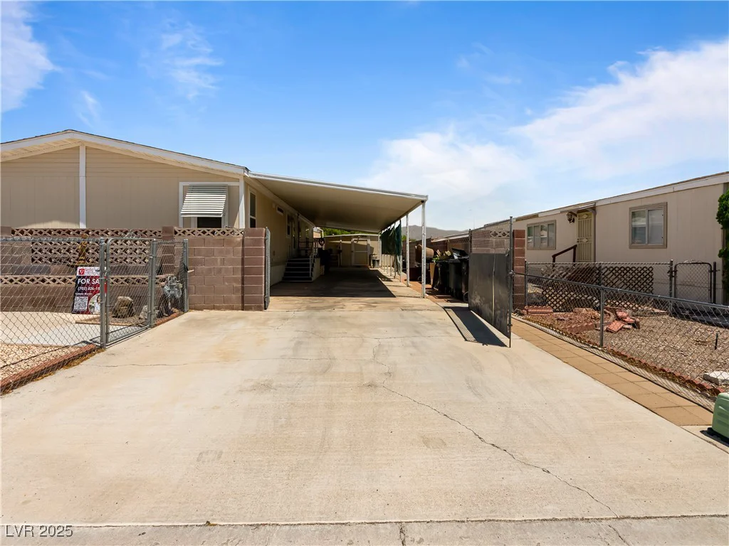 6436 Hartman, Las Vegas, NV 89108
