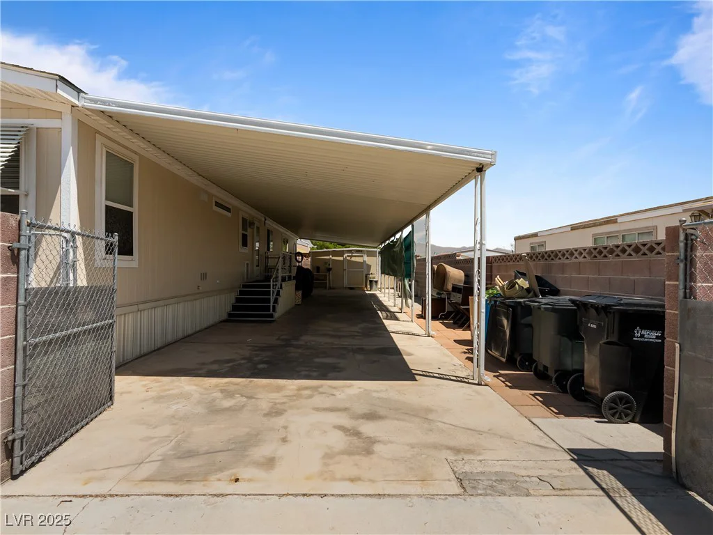 6436 Hartman, Las Vegas, NV 89108