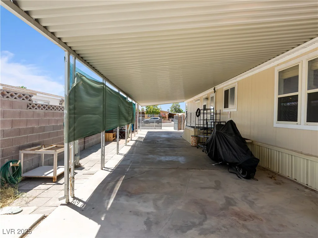 6436 Hartman, Las Vegas, NV 89108