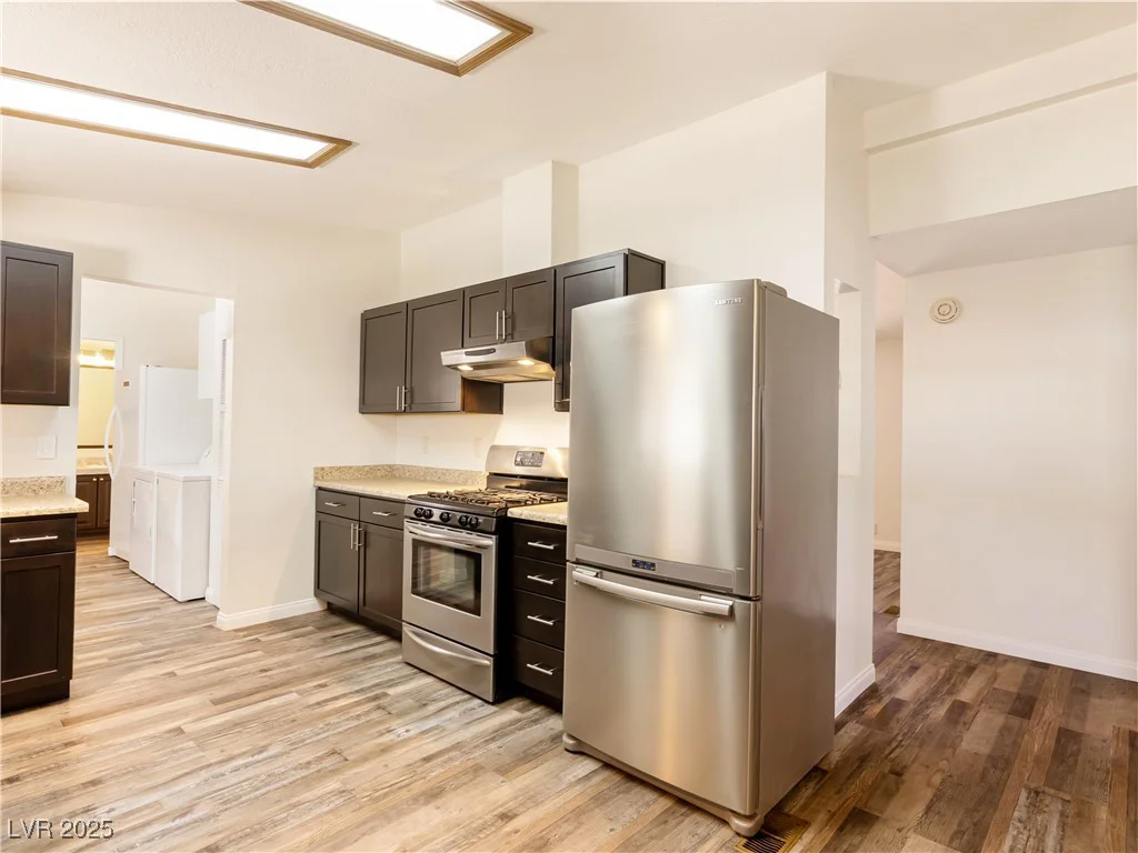 6436 Hartman, Las Vegas, NV 89108