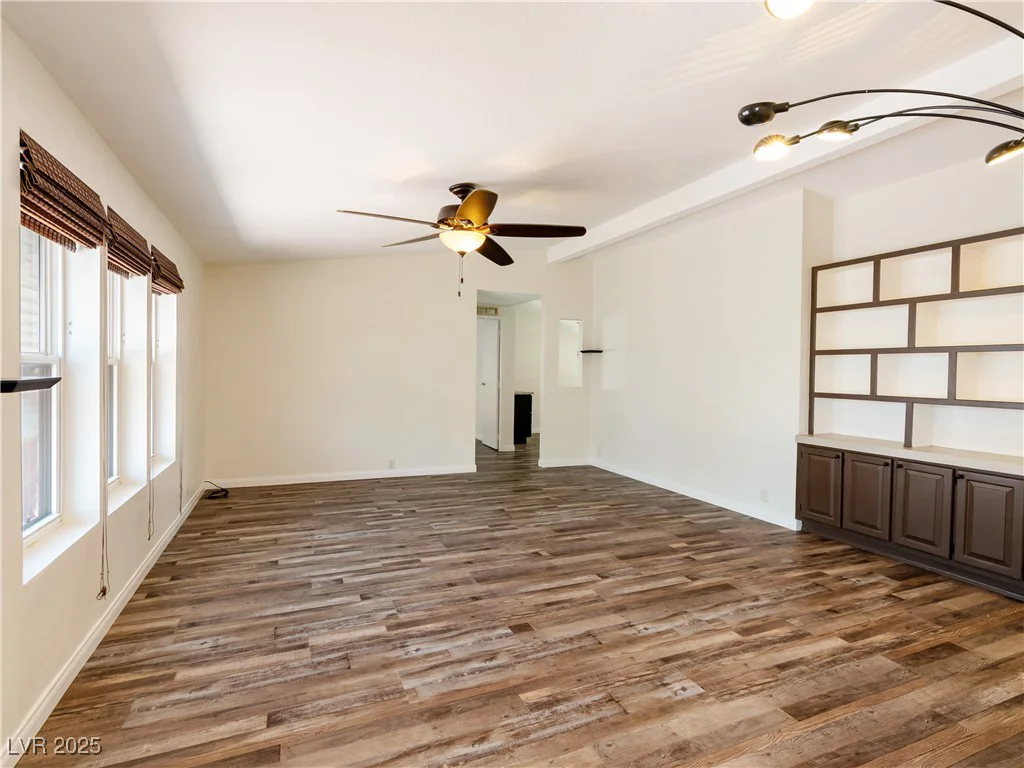 6436 Hartman, Las Vegas, NV 89108