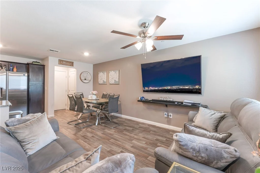 2620 Canary Yellow, North Las Vegas, NV 89086